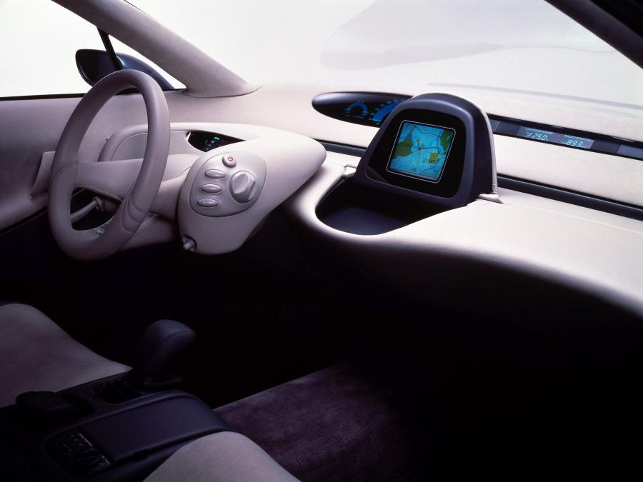  Nissan Primera-X Concept 1989 года  (фото 5 из 6)